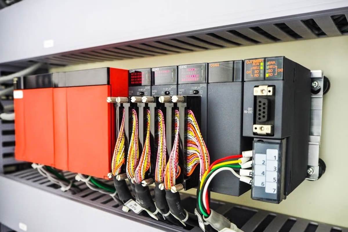 Hướng dẫn tự học lập trình PLC cho người mới bắt đầu